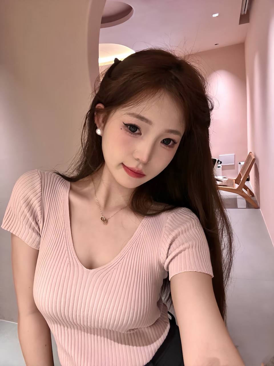 190522db55bm0uidaoaaix.jpg